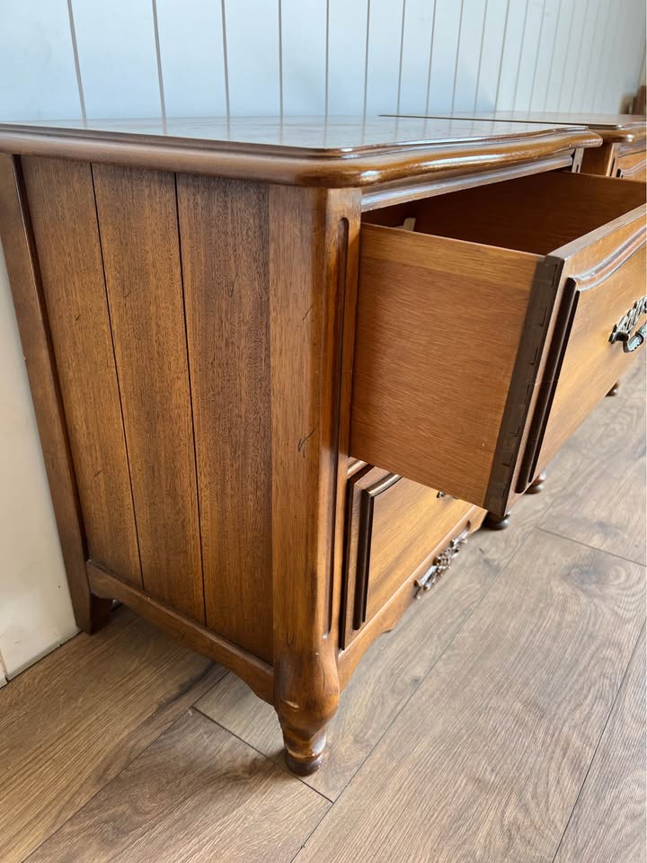 Vintage French Provincial Pair of Wood Nightstands | Endtables Side Accent Tables