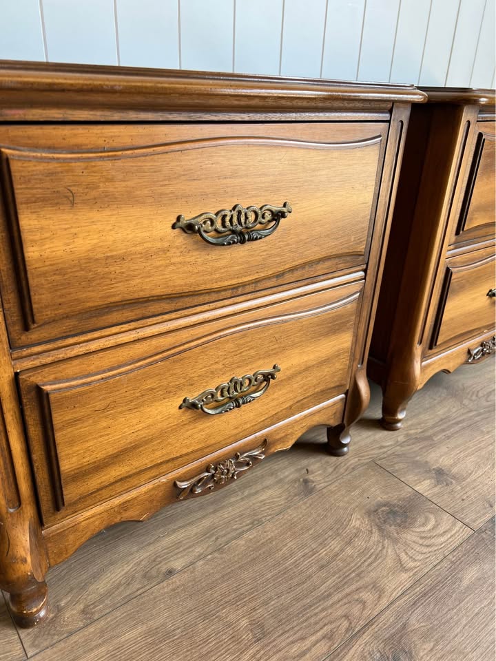 Vintage French Provincial Pair of Wood Nightstands | Endtables Side Accent Tables
